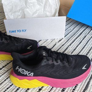 HOKA One One - Arahi - Brand New, Unworn, Still in Packaging